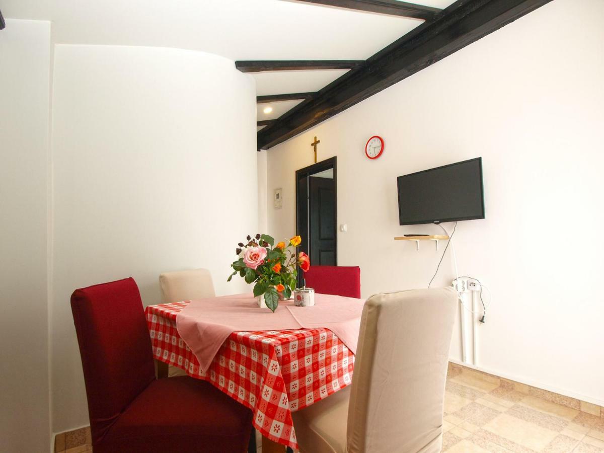 Apartments Dragica 1251 Fažana Extérieur photo