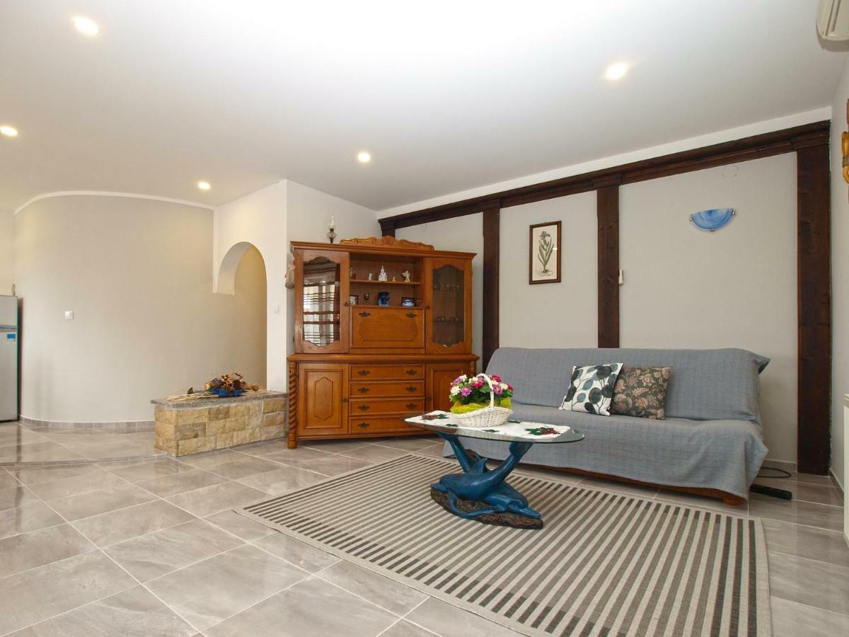 Apartments Dragica 1251 Fažana Extérieur photo